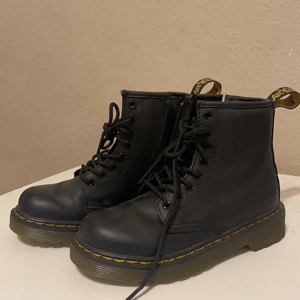 Kids doc martens